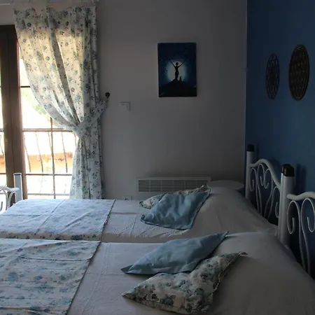 Couette-café Comfy Apart W Shared Pool Near Kusadasi In Selcuk *