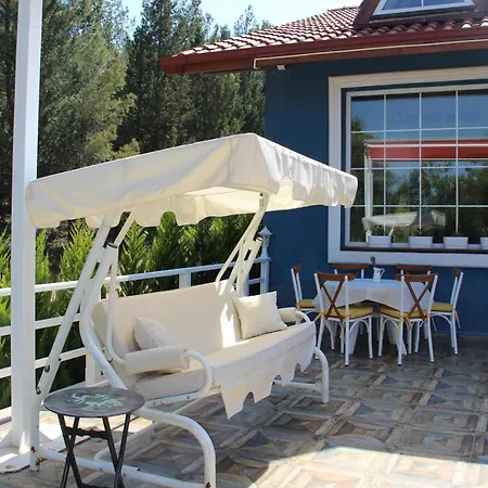 Comfy Apart W Shared Pool Near Kusadasi In Selcuk Couette-café Kirazli (Aegean)