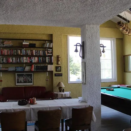 Comfy Apart W Shared Pool Near Kusadasi In Selcuk Couette-café *